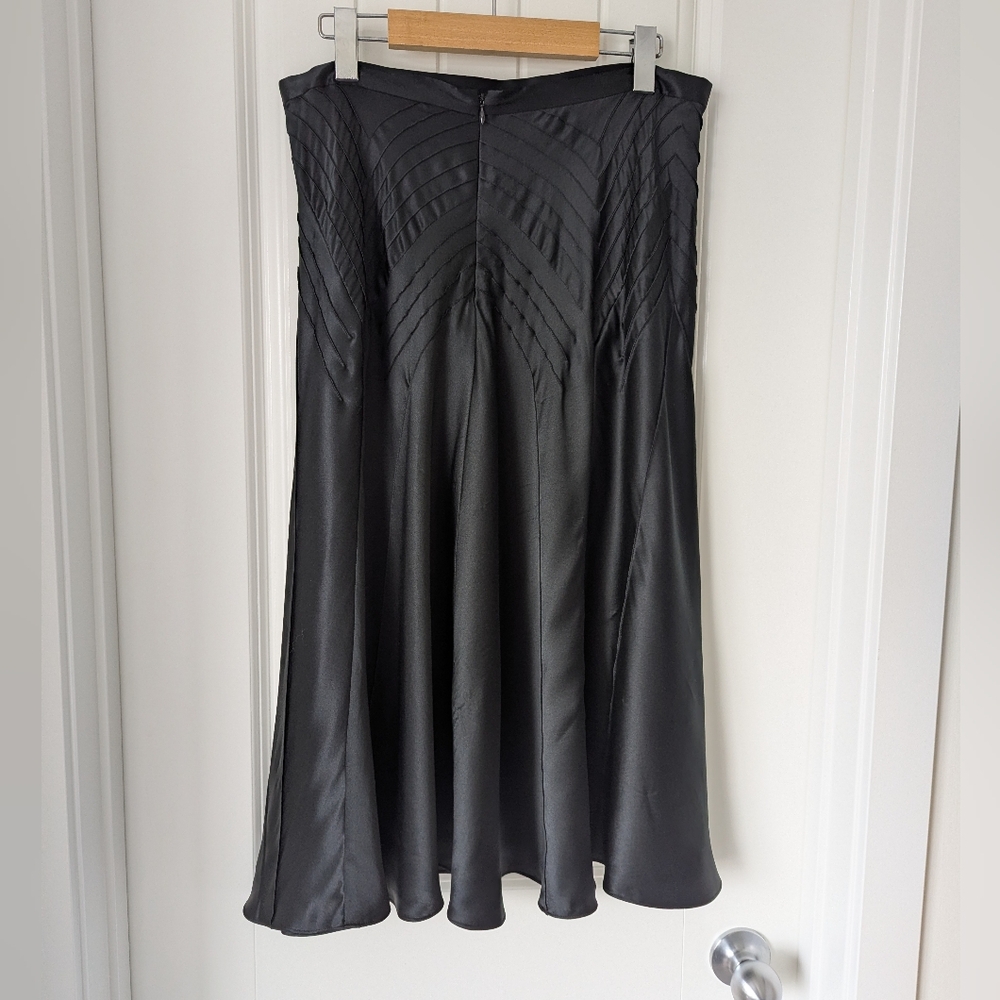 Black 100 % Silk Charmeuse Midi Skirt Size 10 - Picture 6 of 8